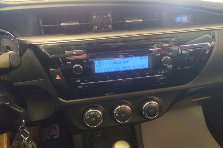 Used Toyota Levin 2014 1.6G CVT Elite Edition Audio And AC Panel