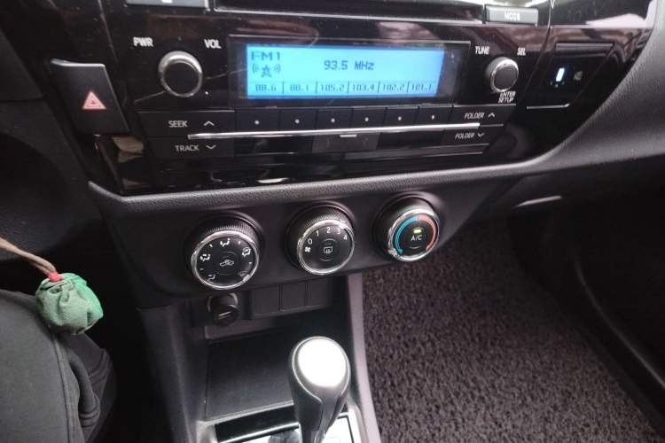 Used Toyota Levin 2014 1.6G CVT Elite Edition Audio And AC Panel