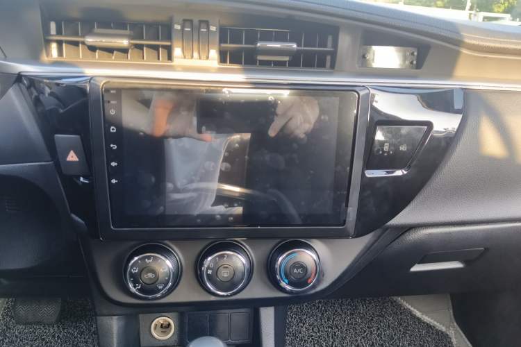 Used Toyota Levin 2014 1.6G CVT Elite Edition Audio And AC Panel