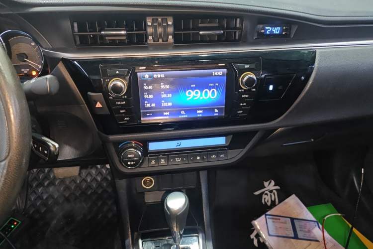 Used Toyota Levin 2014 1.6G-L CVT Leading Edition Audio And AC Panel