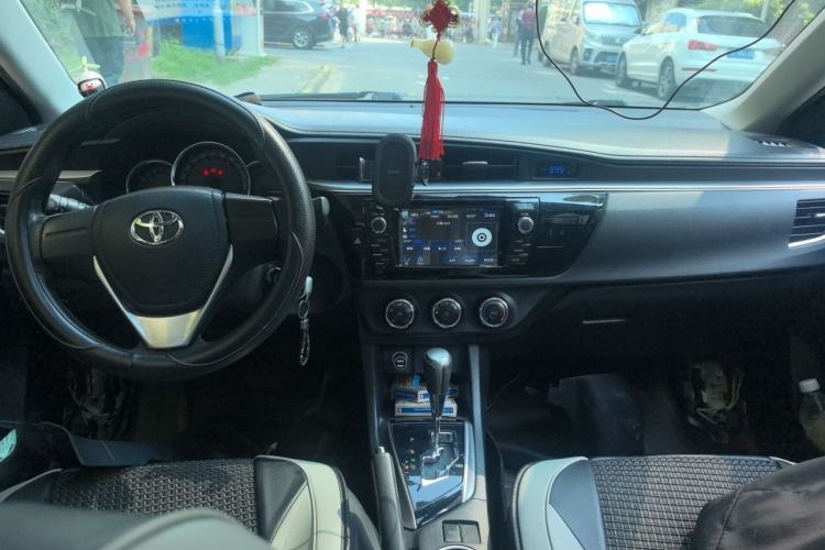 Used Toyota Levin 2014 1.6G CVT Elite Edition Center Console