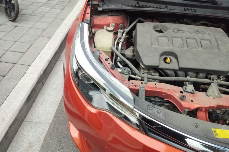 Used Toyota Levin 2014 1.6G CVT Elite Edition Engine Bay Right