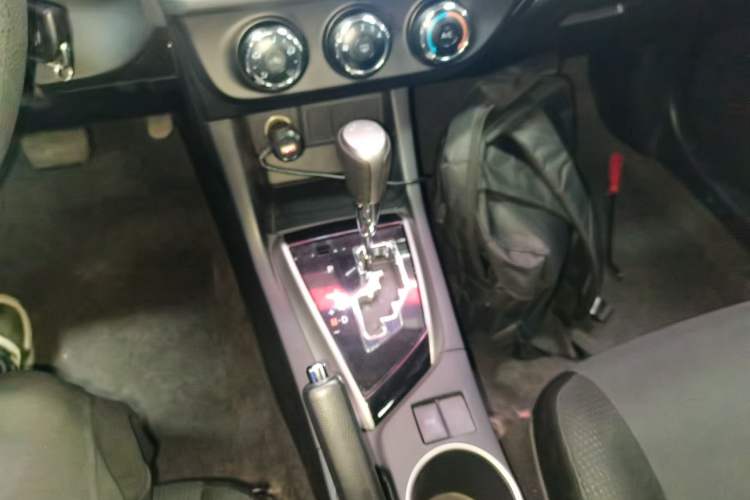Used Toyota Levin 2014 1.6G CVT Elite Edition Gear Lever