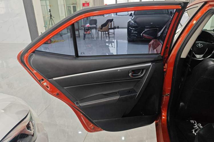 Used Toyota Levin 2014 1.6G-L CVT Leading Edition Interior 8