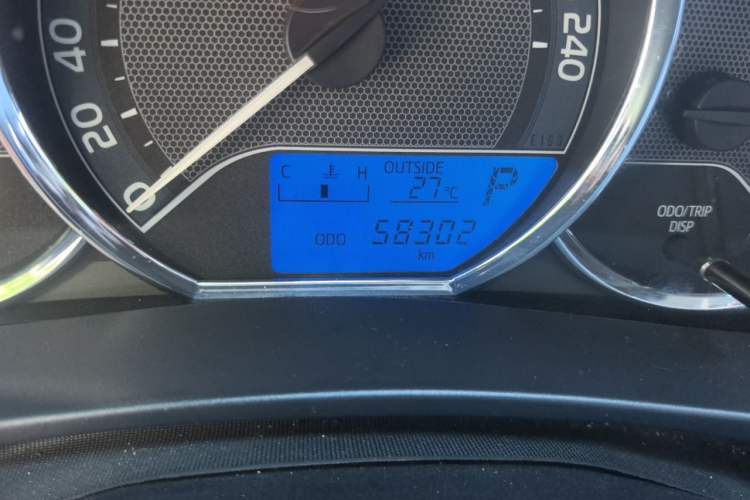 Used Toyota Levin 2014 1.6G CVT Elite Edition Odometer Close Up