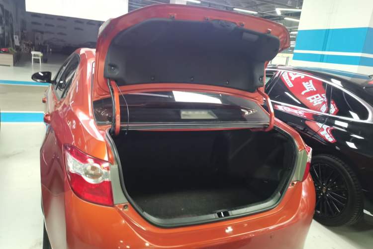 Used Toyota Levin 2014 1.6G CVT Elite Edition Trunk