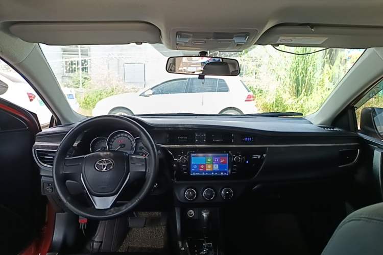 Used Toyota Levin 2015 1.6G CVT Orange Limited Edition Center Console