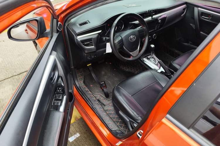 Used Toyota Levin 2015 1.6G CVT Orange Limited Edition Driver Seat