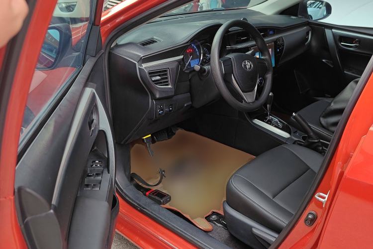 Used Toyota Levin 2015 1.6G CVT Orange Limited Edition Driver Seat