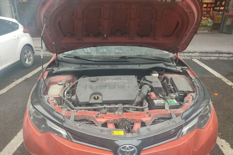 Used Toyota Levin 2015 1.6G CVT Orange Limited Edition Engine Bay