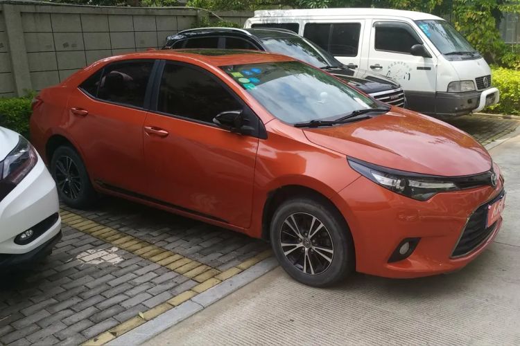 Used Toyota Levin 2015 1.6G CVT Orange Limited Edition Exterior 6