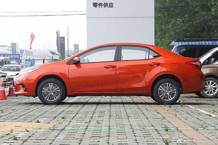 Used Toyota Levin 2015 1.6G CVT Orange Limited Edition Exterior 7