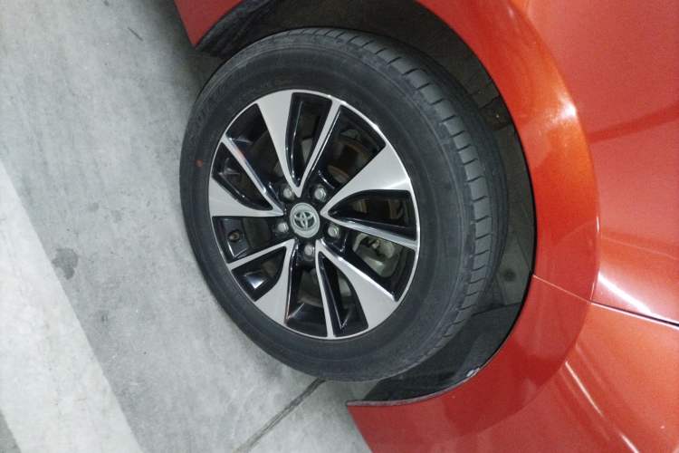Used Toyota Levin 2015 1.8GS CVT Orange Limited Edition Exterior 7