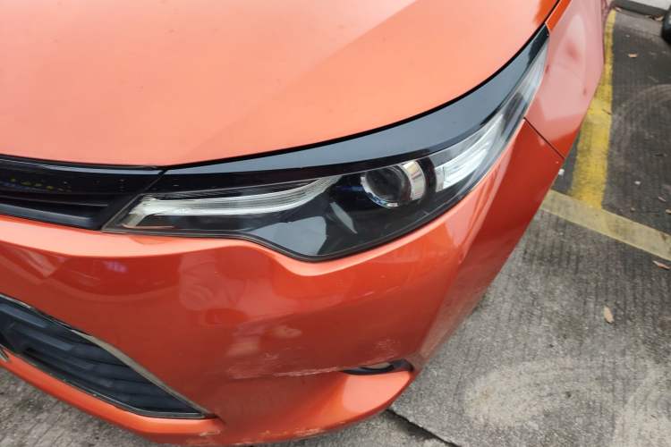 Used Toyota Levin 2015 1.6G CVT Orange Limited Edition Left Front Headlight