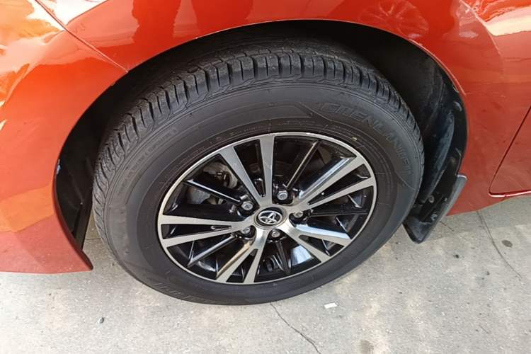 Used Toyota Levin 2015 1.6G CVT Orange Limited Edition Left Front Wheel Hub