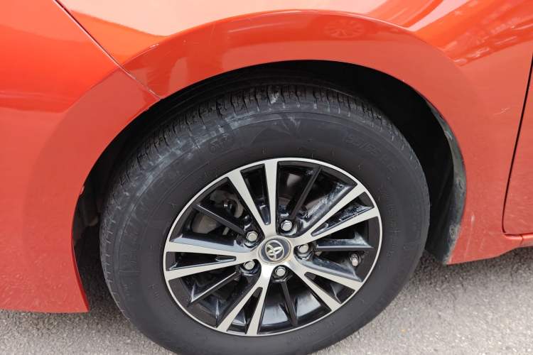 Used Toyota Levin 2015 1.6G CVT Orange Limited Edition Left Front Wheel Hub