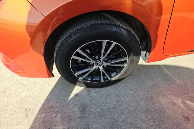 Used Toyota Levin 2015 1.6G CVT Orange Limited Edition Left Front Wheel Hub