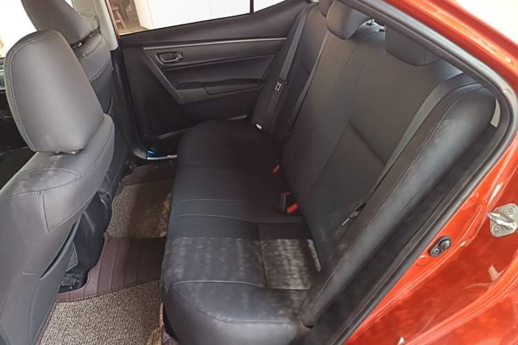 Used Toyota Levin 2015 1.6G CVT Orange Limited Edition Left Rear Seat