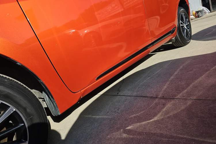 Used Toyota Levin 2015 1.6G CVT Orange Limited Edition Left Side Sill