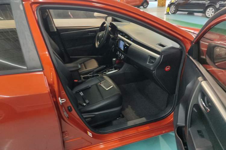 Used Toyota Levin 2015 1.6G CVT Orange Limited Edition Right Front Seat