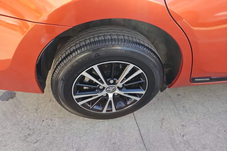 Used Toyota Levin 2015 1.6G CVT Orange Limited Edition Right Rear Wheel Hub