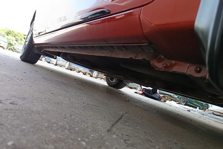 Used Toyota Levin 2015 1.6G CVT Orange Limited Edition Right Side Sill