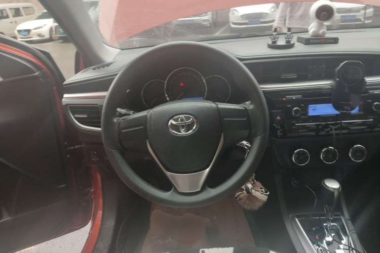 Used Toyota Levin 2015 1.6G CVT Orange Limited Edition Steering Wheel