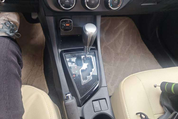 Used Toyota Levin 2015 1.6E CVT New Edition Gear Lever