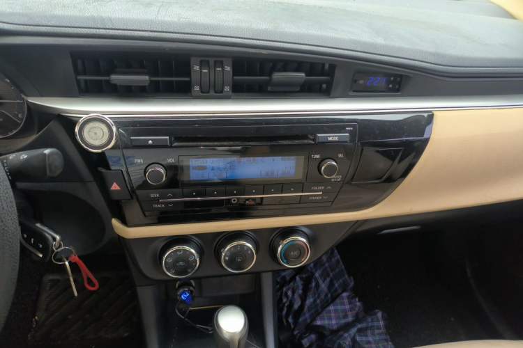 Used Toyota Levin 2015 1.6E CVT New Edition Audio And AC Panel