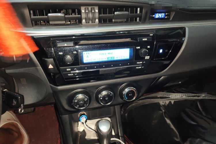 Used Toyota Levin 2016 1.6G CVT Elite Edition Audio And AC Panel
