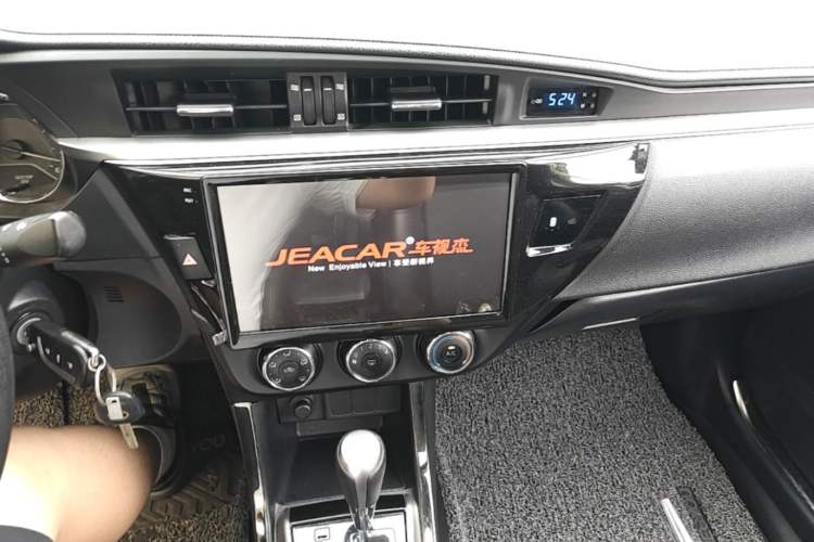 Used Toyota Levin 2016 1.6G CVT Elite Edition Audio And AC Panel