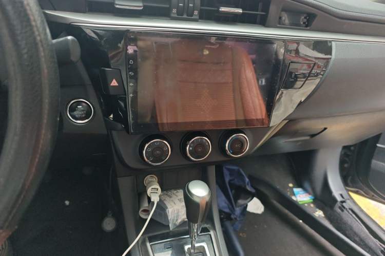 Used Toyota Levin 2016 1.6G CVT Elite Edition Audio And AC Panel