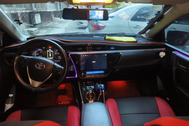 Used Toyota Levin 2016 Dual-Engine 1.8H GS E-CVT Elite Model with Sunroof Center Console