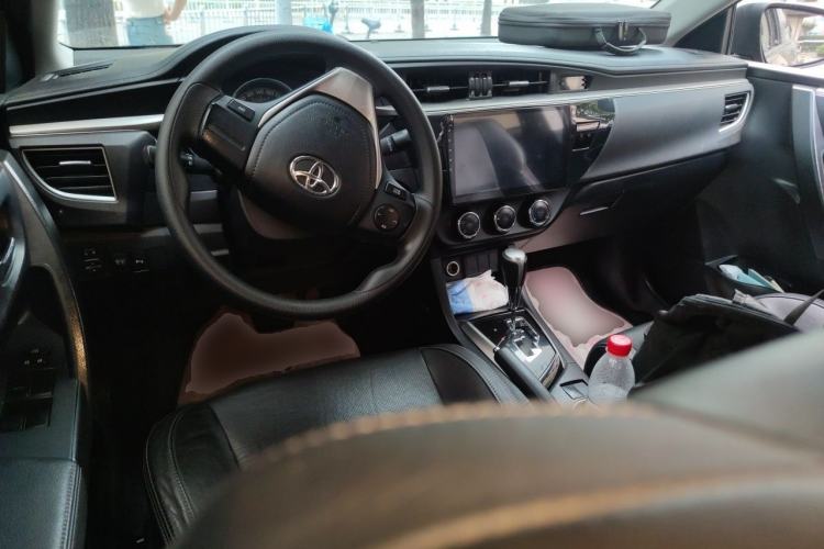 Used Toyota Levin 2016 1.6G-L CVT Leading Edition Center Console
