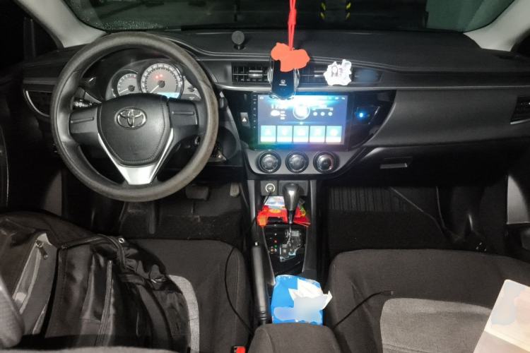 Used Toyota Levin 2016 1.6G CVT Elite Edition Center Console
