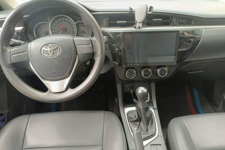 Used Toyota Levin 2016 1.6G Manual Elite Edition Center Console