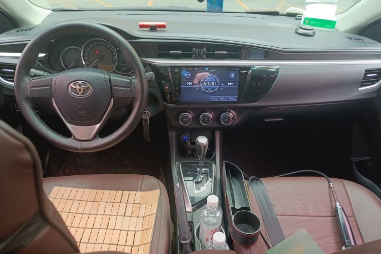Used Toyota Levin 2016 1.6G CVT Elite Edition Center Console