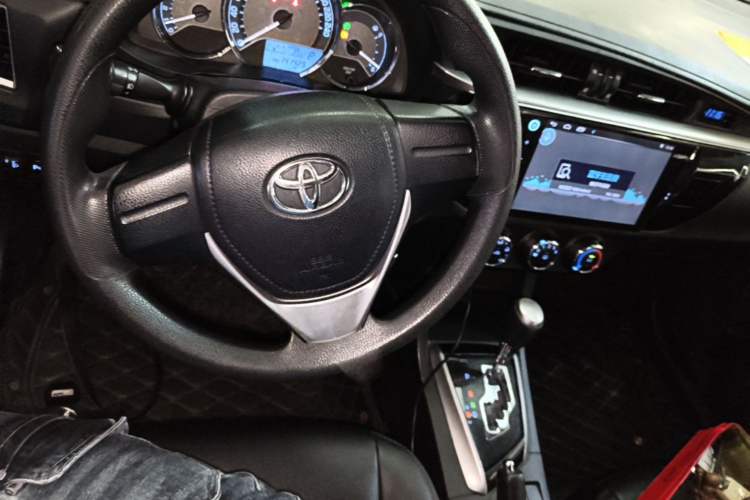 Used Toyota Levin 2016 1.6G CVT Elite Edition Center Console