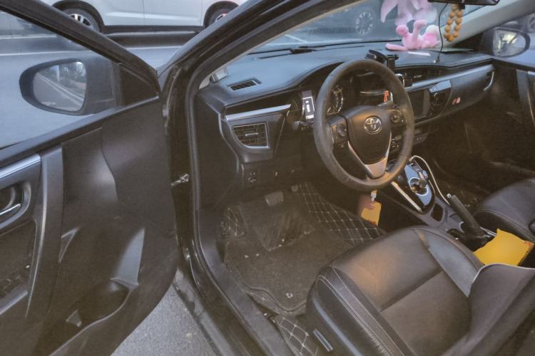 Used Toyota Levin 2016 Dual-Engine 1.8H GS-L E-CVT Leading Edition Driver Seat