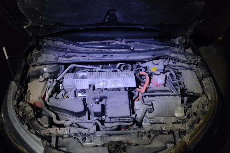 Used Toyota Levin 2016 Dual-Engine 1.8H GS E-CVT Elite Model with Sunroof Engine Bay