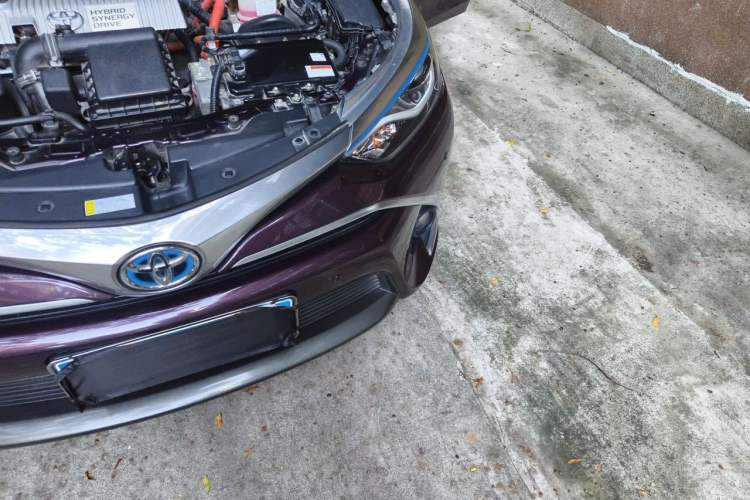 Used Toyota Levin 2016 Dual-Engine 1.8H GS E-CVT Elite Model with Sunroof Engine Bay Left