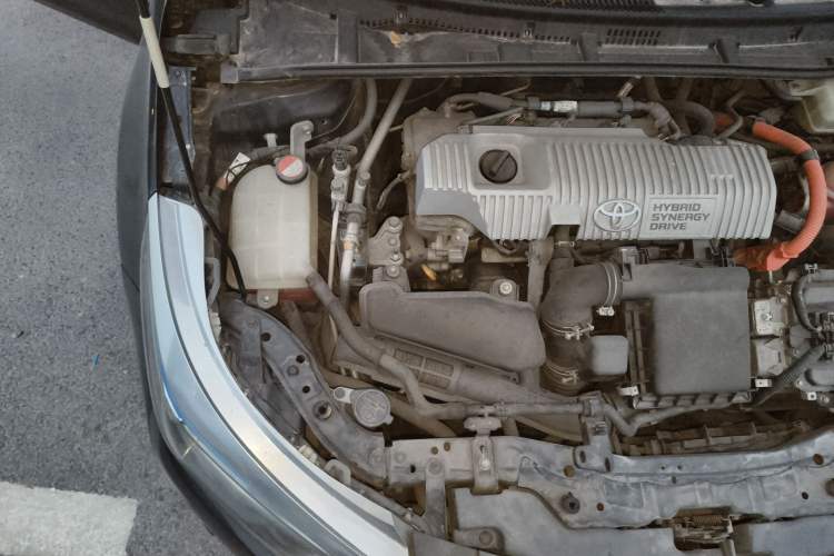 Used Toyota Levin 2016 Dual-Engine 1.8H GS-L E-CVT Leading Edition Engine Bay Right