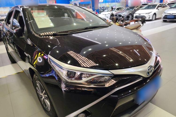 Used Toyota Levin 2016 Dual-Engine 1.8H GS E-CVT Elite Model with Sunroof Front Right 45 Deg