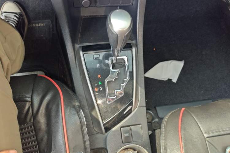 Used Toyota Levin 2016 1.6G CVT Elite Edition Gear Lever