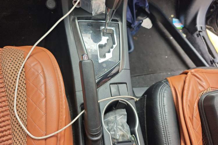 Used Toyota Levin 2016 1.6G CVT Elite Edition Gear Lever