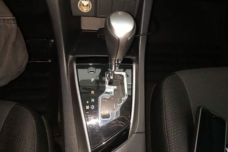 Used Toyota Levin 2016 1.6G CVT Elite Edition Gear Lever