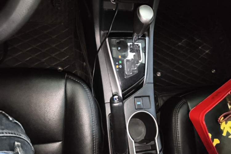 Used Toyota Levin 2016 1.6G CVT Elite Edition Gear Lever