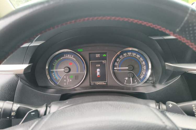 Used Toyota Levin 2016 Dual-Engine 1.8H GS E-CVT Elite Model with Sunroof Instrument Cluster