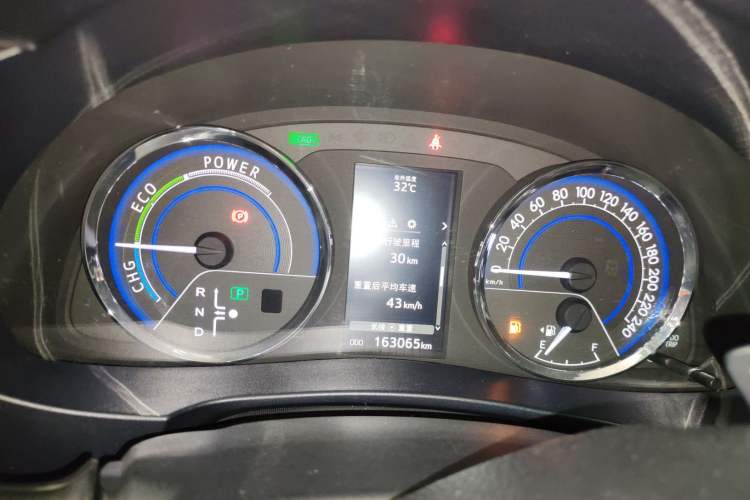 Used Toyota Levin 2016 Dual-Engine 1.8H GS E-CVT Elite Model with Sunroof Instrument Cluster