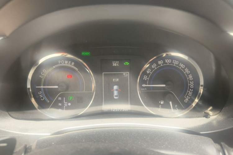 Used Toyota Levin 2016 Dual-Engine 1.8H GS E-CVT Elite Model with Sunroof Instrument Cluster